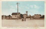 95 Val D'oise / CPA FRANCE 95 "Goussainville, place Henri Barbus, le monument aux morts"