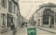 95 Val D'oise / CPA FRANCE 95 " Viarmes, l'entrée par la route de Royaumont"