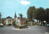 03 Allier / CPSM FRANCE 03 "Cusset, place Félix Cornil" / MONUMENT AUX MORTS