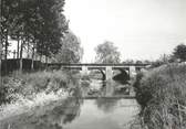 77 Seine Et Marne / CPSM FRANCE 77 "Bernay en Brie, le pont"