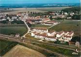 77 Seine Et Marne / CPSM FRANCE 77 "Verneuil l'étang, vue générale aérienne "