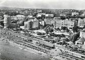 06 Alpe Maritime / CPSM FRANCE 06 "Juan les Pins, sa belle plage de sable fin"