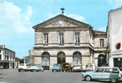17 Charente Maritime / CPSM FRANCE 17 "Tonnay Boutonne, l'hôtel de ville"