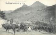 15 Cantal / CPA FRANCE 15 "Environs d'Aurillac, vacherie au moment de la traite"