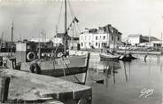 14 Calvado / CPSM FRANCE 14 "Courseulles Sur Mer, le port et l'hôtel du bon accueil"