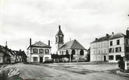 78 Yveline / CPSM FRANCE 78 "Dammartin en Serve, la mairie et l'église"