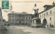 14 Calvado / CPA FRANCE 14 "Falaise, hôtel de ville et statue de Guillaume le Conquérant"