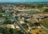 33 Gironde / CPSM FRANCE 33 "Saint Seurin sur l'Isle, le quartier du stade"