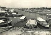 33 Gironde / CPSM FRANCE 33 "La Teste de Buch, le port et la flotille de Pinasses de pêche"