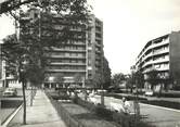 42 Loire / CPSM FRANCE 42 "Saint Etienne, jardin et nouvelles constructions dans le quartier de Montaud"