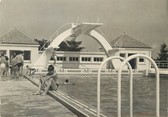 45 Loiret / CPSM FRANCE 45 " Courtenay, la piscine "