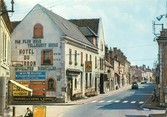 45 Loiret / CPSM FRANCE 45 "La Ferte Saint Aubin, la rue du Générale Leclerc"