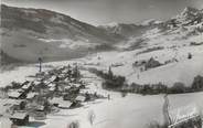 74 Haute Savoie / CPSM FRANCE 74 "Praz sur Arly, vue générale et le Mont Charvin"