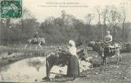 14 Calvado / CPA FRANCE 14 "Visite à la ferme, servantes rentrant à la ferme" / FOLKLORE NORMAND