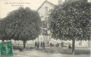 78 Yveline / CPA FRANCE 78 "Les Alluets Le Roi, place de la mairie"