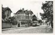 78 Yveline / CPSM FRANCE 78 "Le Chesnay, la place Laboulaye" / TRAMWAY