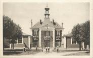 78 Yveline / CPA FRANCE 78 "Garancières, la mairie et l'école"