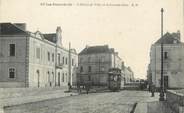 49 Maine Et Loire CPA FRANCE 49 "Les Ponts de Cé, l'hôtel de ville et la Grande rue" / TRAMWAY