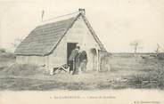 13 Bouch Du Rhone / CPA FRANCE 13 "En Camargue, cabane de gardien"