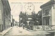 01 Ain / CPA FRANCE 01 "Montluel, caisse d'épargne et rue de la gare" / CE / BANQUE