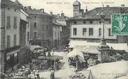 01 Ain / CPA FRANCE 01 "Montluel, place Carnot, le marché"