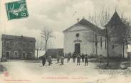 38 Isere / CPA FRANCE 38 "Saint Victor de Morestel, place de l'église"