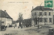 38 Isere / CPA FRANCE 38 "Vasselin, la place et la mairie"