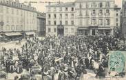 38 Isere / CPA FRANCE 38 "Vienne, place Miremont et Marché"