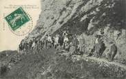 74 Haute Savoie / CPA FRANCE 74 "Ascension du Parmelan, sous les rochers du Grand Montoir"