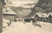 74 Haute Savoie / CPA FRANCE 74 "Sixt, l'hiver, descente des foins"