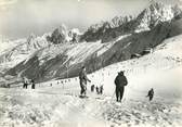 74 Haute Savoie / CPSM FRANCE 74 "Les Houches Bellevue, vue générale sur la chaine du Mont Blanc"