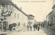 38 Isere / CPA FRANCE 38 "Les Abrets, sortie des usines Charlin"