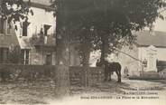 38 Isere / CPA FRANCE 38 "Parmilieu, Hôtel Jouagnier, la place et le monument"