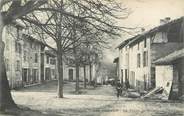 38 Isere / CPA FRANCE 38 "Rovon, la place, la mairie et l'école"