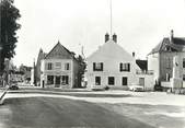 89 Yonne / CPSM FRANCE 89 "Chatel Censoir, la place"