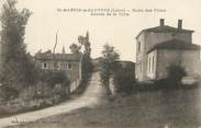 42 Loire .CPA  FRANCE 42 " Saint Martin la Sauveté, Ecole des filles, entrée de la ville"