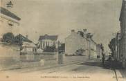 42 Loire .CPA  FRANCE 42 " Saint Florent, La Grande Rue"