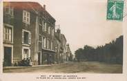 42 Loire .CPA FRANCE 42 "St Bonnet le Château, La Place de la République"