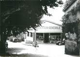 83 Var / CPSM FRANCE 83 "Les Adrets de l'Esterel, place de la mairie"