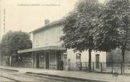 42 Loire .CPA  FRANCE 42  " St Denis de Cabanne, La gare"