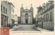 69 RhÔne .CPA FRANCE 69 " Neuville  sur Saône, L'église Place Voltaire"