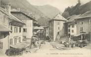 74 Haute Savoie .CPA  FRANCE 74 " Taninges, La place"