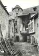 12 Aveyron .CPSM FRANCE 12 "'Entraygues, Vieille cour"