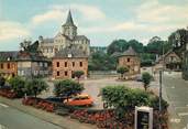 76 Seine Maritime CPSM  FRANCE 76 "Héricourt en Caux, la place et l'Eglise Saint Denis"