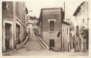 84 Vaucluse .CPA FRANCE 84 " Châteauneuf de Gadagne, La grande rue"