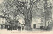 84 Vaucluse .CPA  FRANCE 84 " Grillon, Place de la Bourgade, l'église et la route d'Orange"