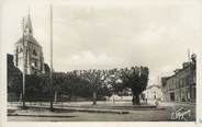 77 Seine Et Marne .CPSM   FRANCE 77 "Jouy sur Morin, Place de l'église"