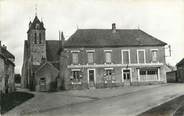 89 Yonne .CPSM  FRANCE 89 "Villethierry, Place de l'église et hôtel restaurant"