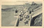 44 Loire Atlantique . CPA  FRANCE 44 "Tharon Plage, Le grand escalier"