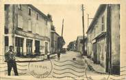 38 Isere CPA FRANCE 38 "Chaponnay, Le centre du village".